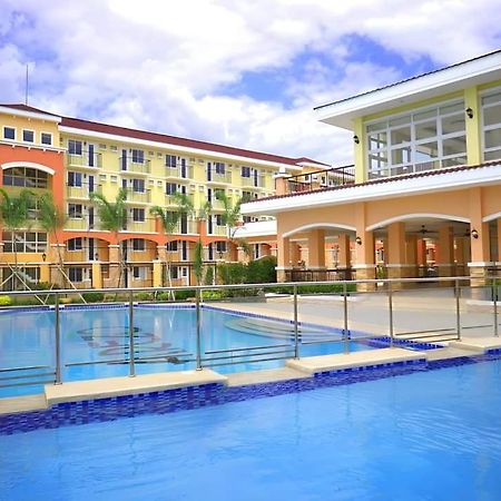 Ar02 1Bedroom Condo Unit With Free Pool, Hbo, Netflix & Wifi Davao City Exteriör bild